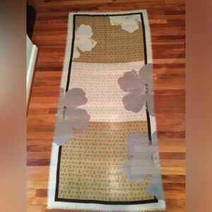 PRICE DROP! NWOT Armani Scarf